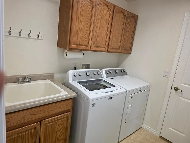 2489 Lake Park Dr #A — Photo 15