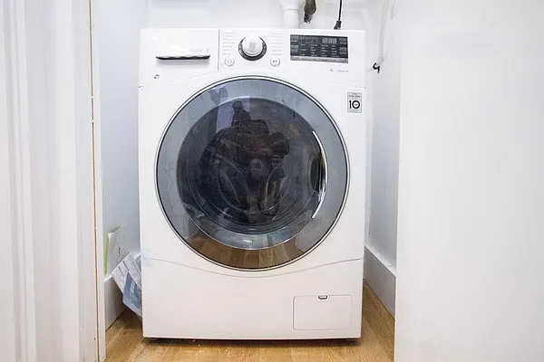 Rented by Nooklyn NYC LLC | media 14