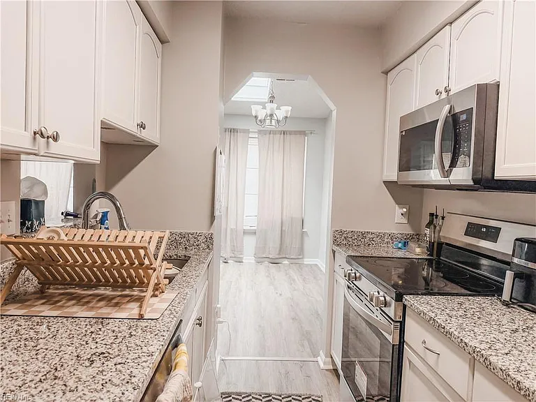 5433 Campus Dr — Photo 4