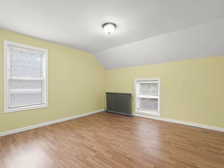 10 Cottage St #10 — Photo 20