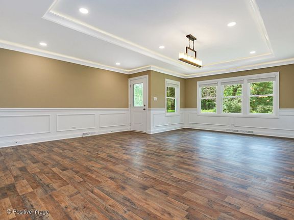 4th image of 208 Pottawatomie Ln