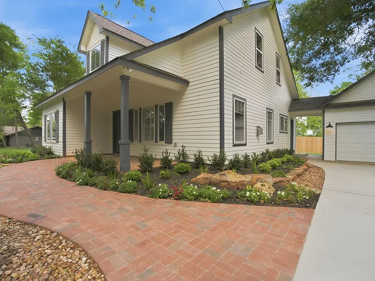502 Louisa St — Photo 11