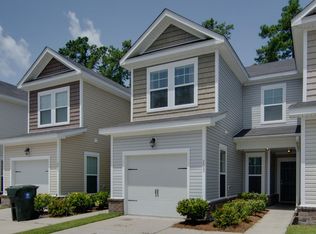 203 S Lamplighter Ln, Summerville, SC 29483