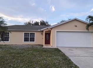 355 SW North Quick Cir, Port Saint Lucie, FL 34953