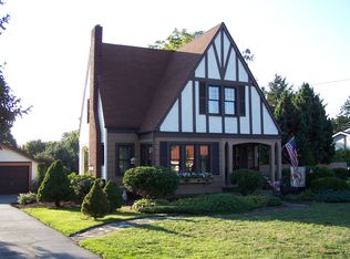 2459 Eldersville Rd, Follansbee, WV 26037