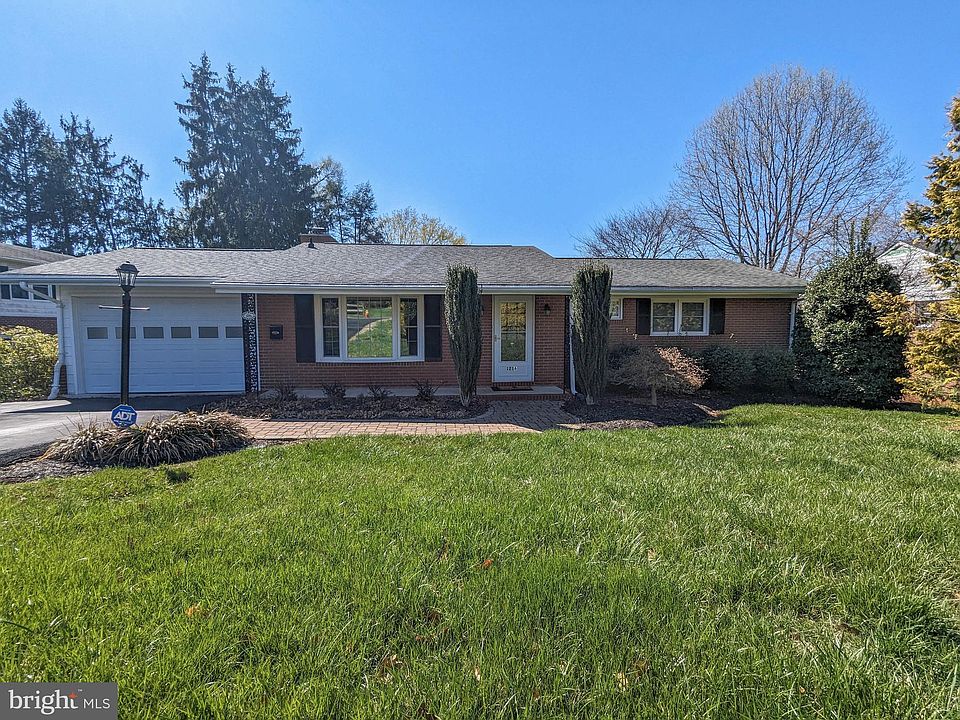 1st image of 1216 Oaklawn Dr