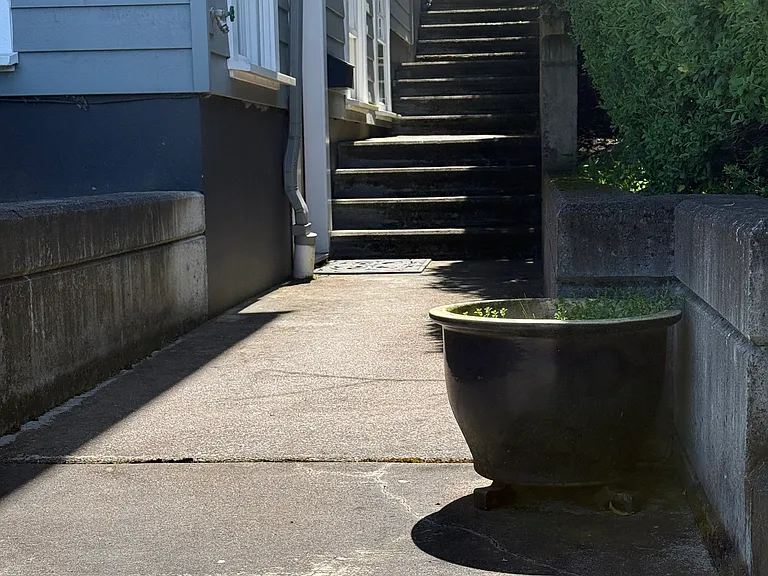 417 Halladay St — Photo 7