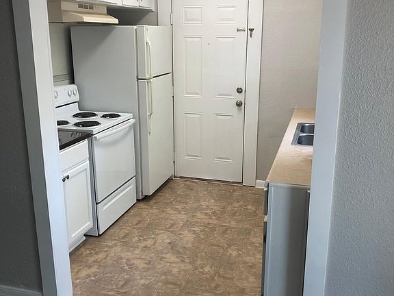 4th image of 3903 Austin Ave