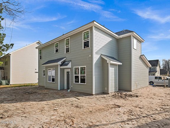 4th image of 433 Peregrine Ridge Drive