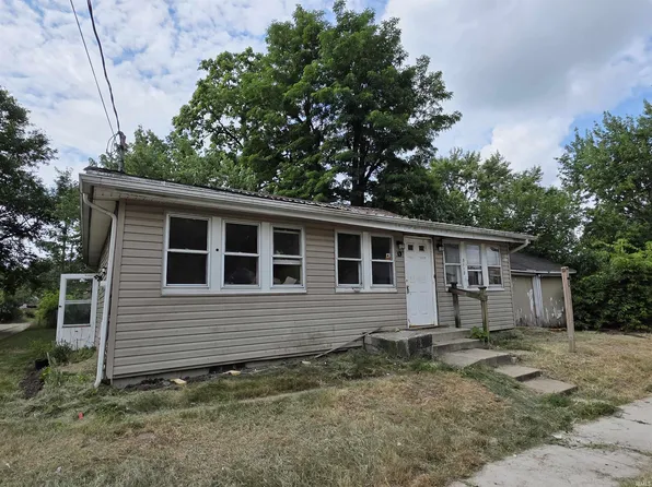 3110 Vine St, South Bend, IN 46615