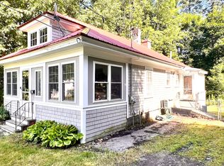 46 Maple St, Dexter, ME 04930