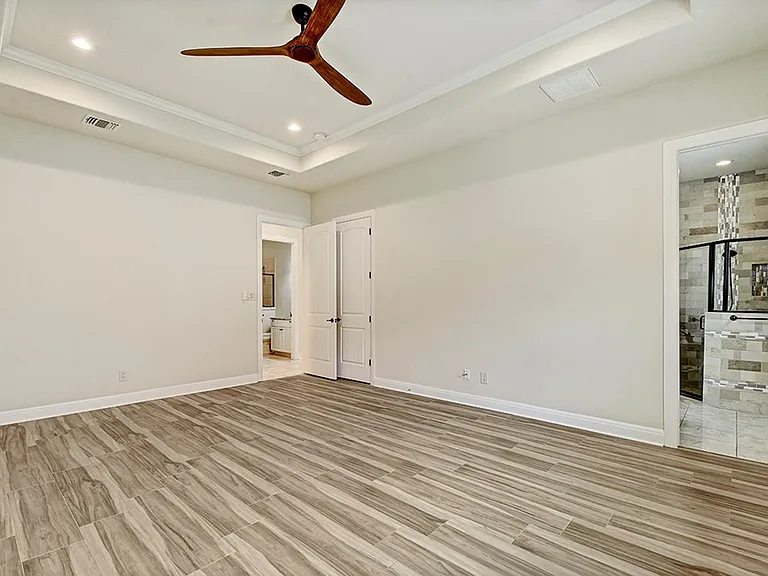 113 S Junius Peak — Photo 18