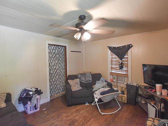 2nd image of 1021 S Academy Ave