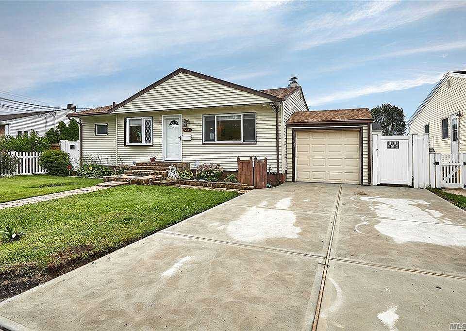 1st image of 266 Boundary Ave
