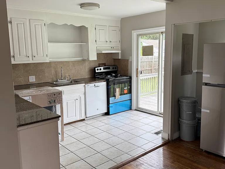 309 Koch Ave — Photo 3