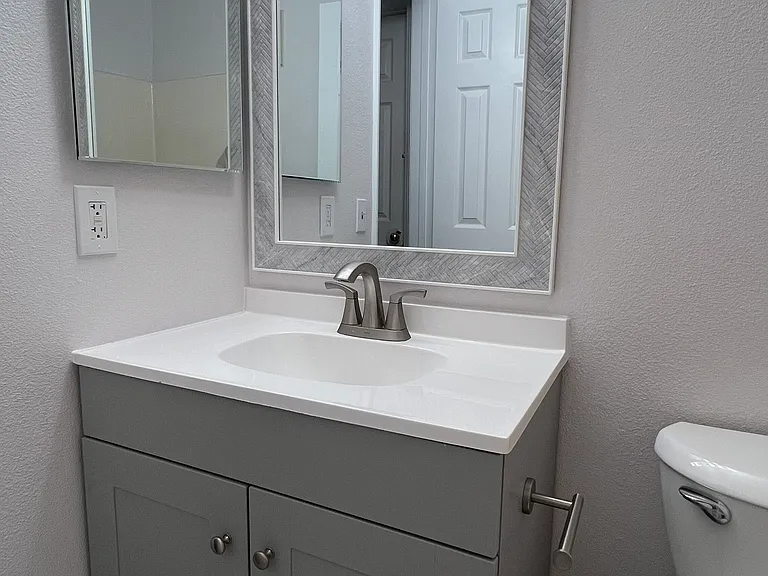645 Chestnut Ave #208 — Photo 10