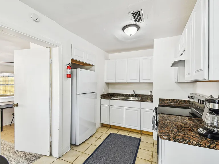 10103 N Lantana Ave — Photo 11