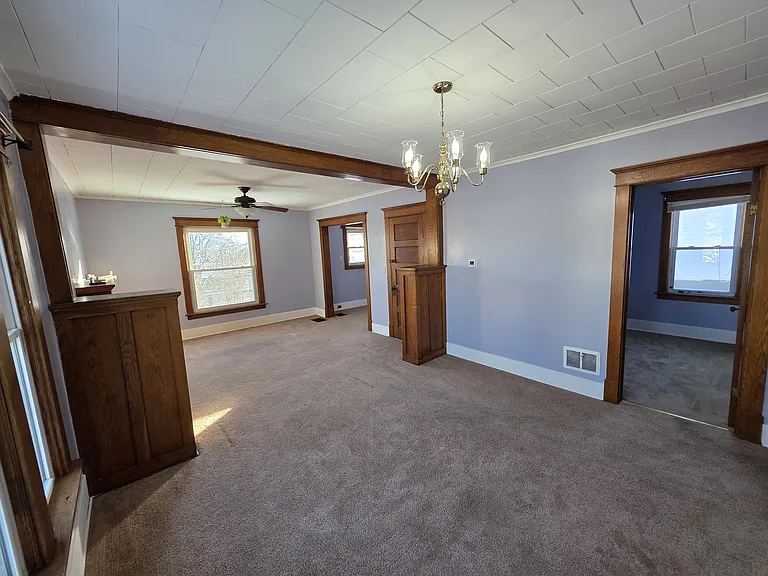 94 Parkwood Ave #2 — Photo 2