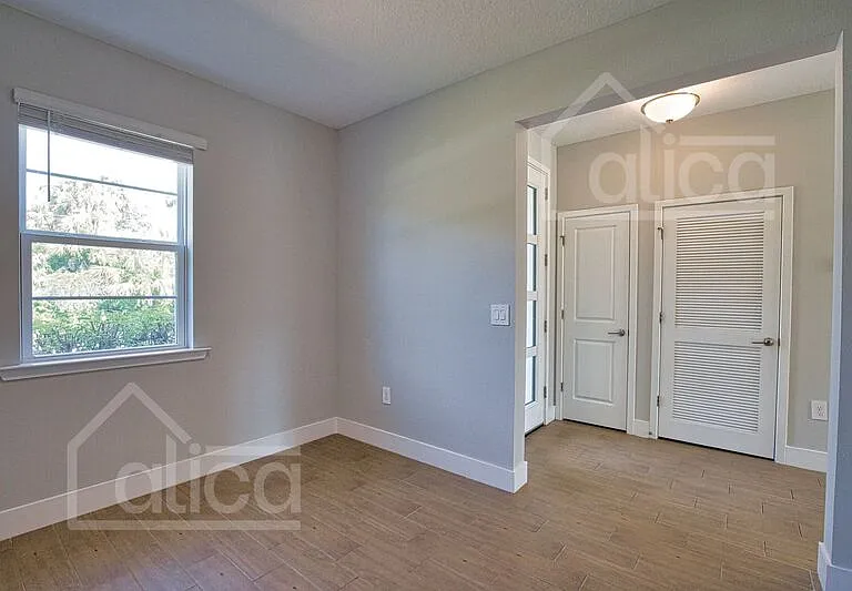 1610 Rada Ln — Photo 7