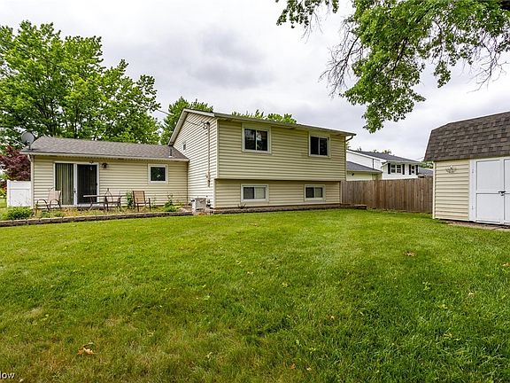 2nd image of 901 Princeton Ave