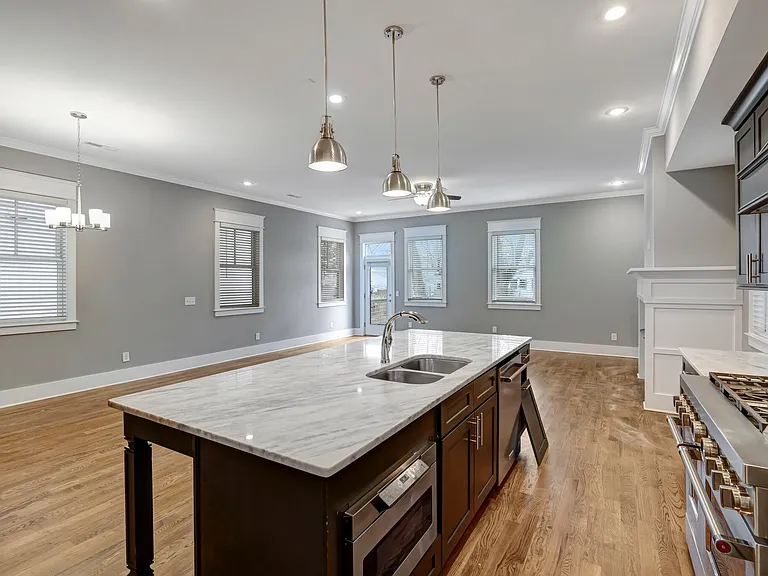 106B Lafayette Ct — Photo 7