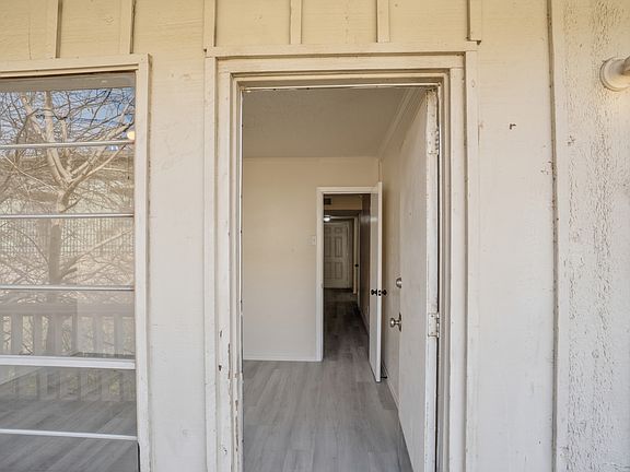 3rd image of 5055 Ridglea Ln APT 1104