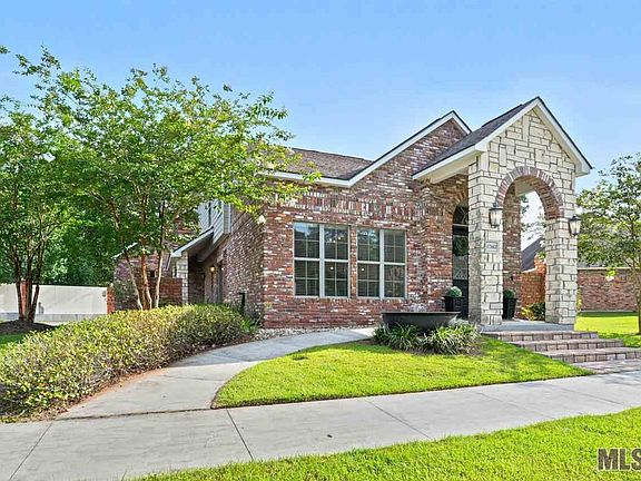 2nd image of 17863 Suma Lake Dr