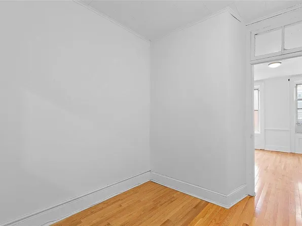 121 Washington Street image 5 of 11