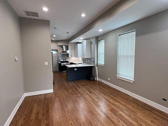 3rd image of 2314 W Giddings St #1R
