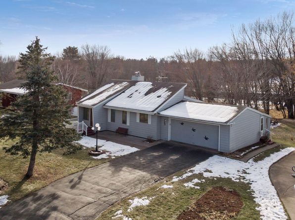 313 Riverside St Mora Mn 55051 Zillow