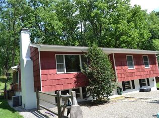 88 Hurds Corners Rd, Pawling, NY 12564