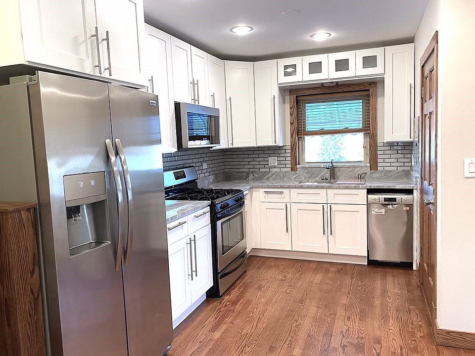 1st image of 630 Beau Ct #2