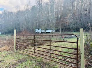 901 Old Blairs Gap Rd, Kingsport, TN 37660