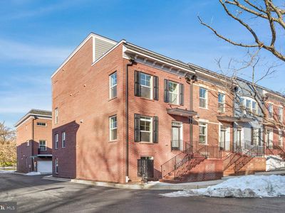 453 Altezza Dr NE, Washington, DC, 20017
