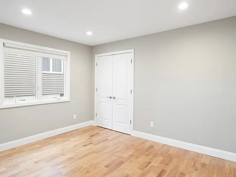 114 Grove Ave #1 — Photo 8