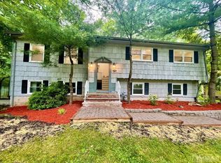 5 Greenwich Rd, Edison, NJ 08820