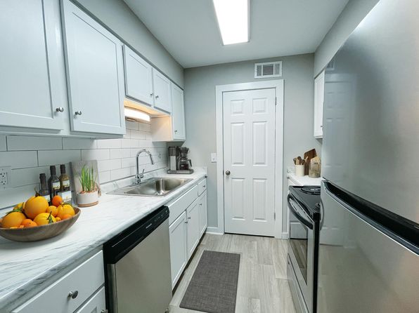 939 S Riverside Dr APT C21
