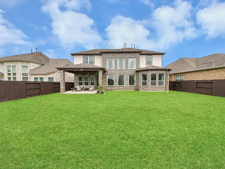 2210 Captain Davis Dr — Photo 30