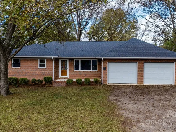 918 S Juniper St, Kannapolis, NC 28081