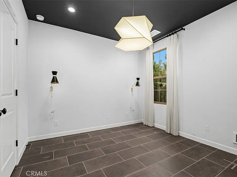 126 Cleverwind — Photo 4