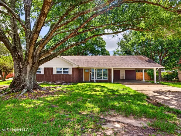 2211 Popps Ferry Rd, Biloxi, MS 39532