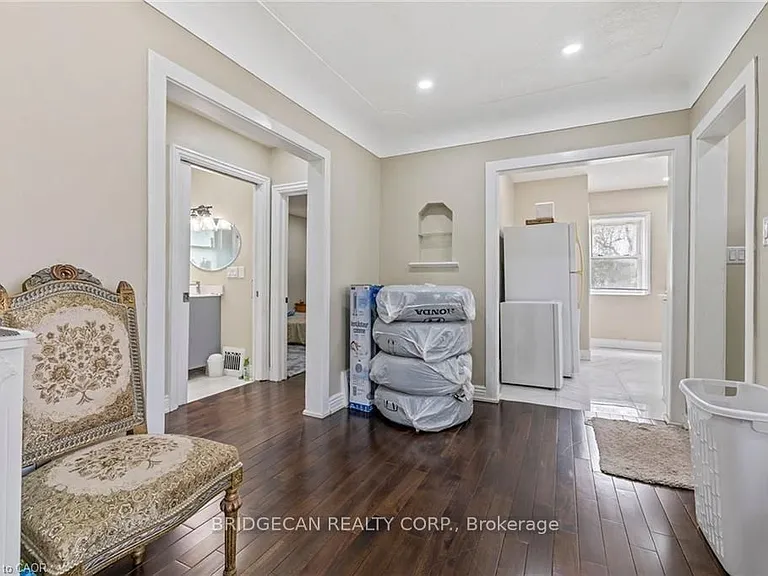 38 Lake Ave N #1 — Photo 5