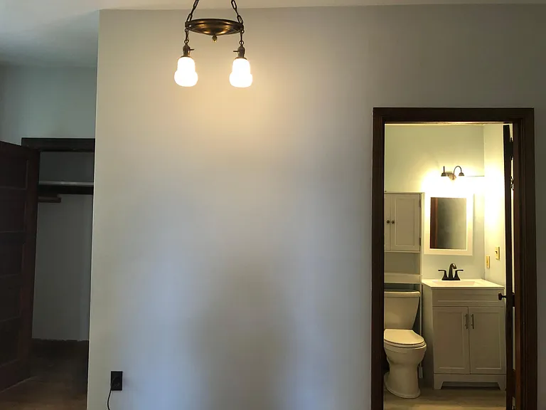262 Baltimore St #4 — Photo 3
