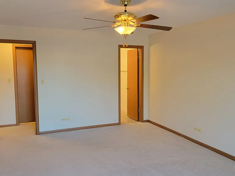 300 Thames Pkwy #2C — Photo 9