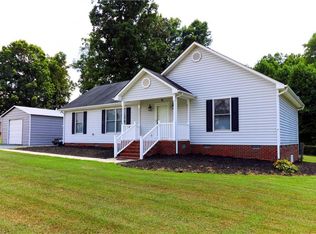 3336 Golden Oaks Dr, Graham, NC 27253