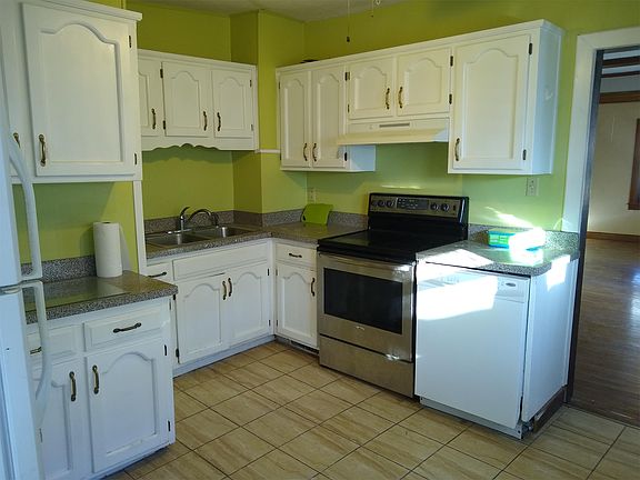 5th image of 4626 Genessee St #2C