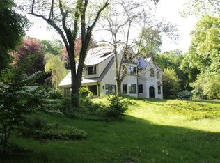 320 Elm Rd, Briarcliff Manor, NY 10510