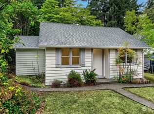 12330 1st Ave NE, Seattle, WA 98125