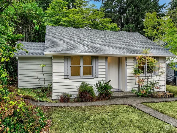 12330 1st Avenue NE, Seattle, WA 98125