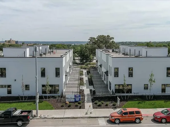 1017 Park Ave, Omaha, NE 68105